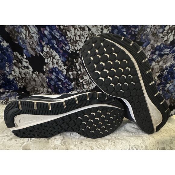 Size 8 - Nike Air Zoom Structure 22 Black Gridiron Running Shoes - Picture 7 of 8